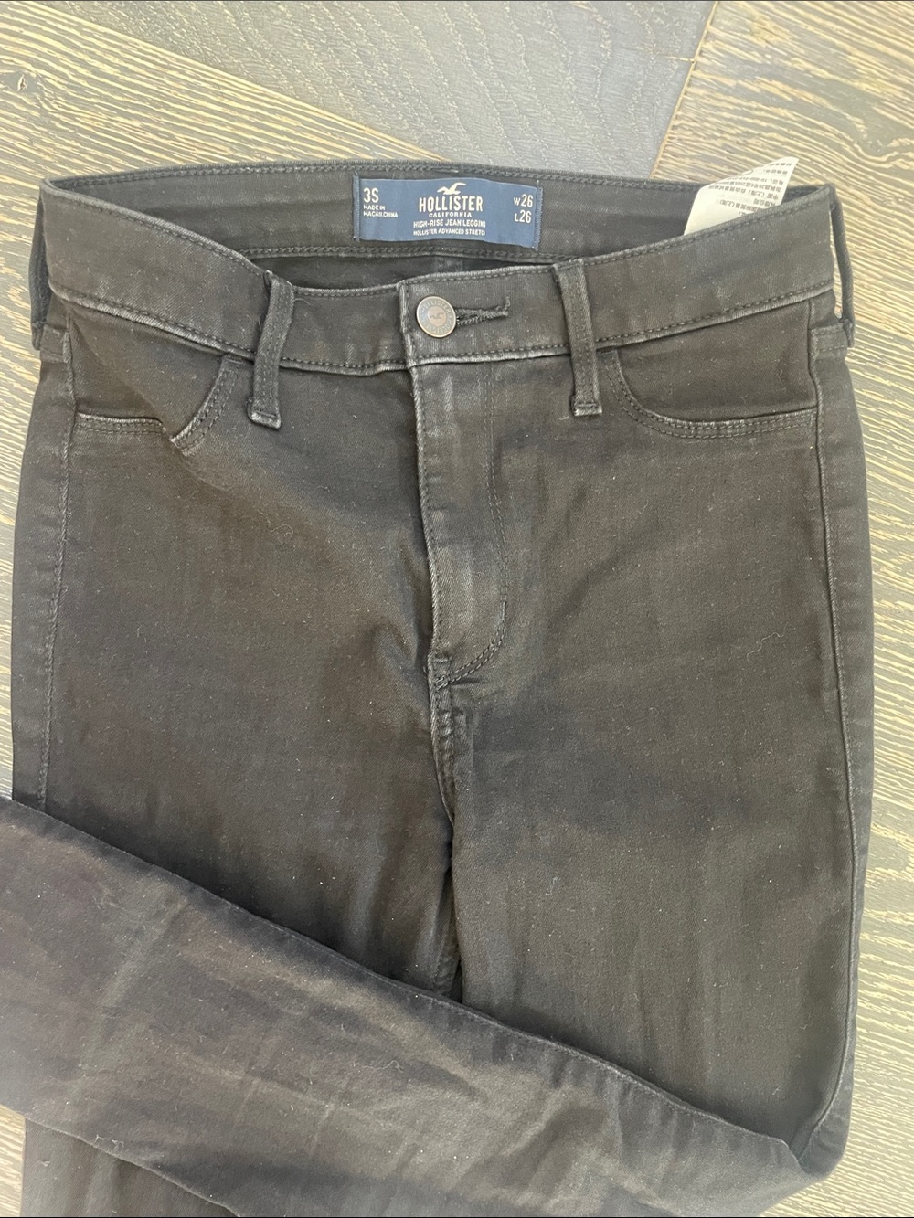 Hollister women’s Slim Black Stretch Jeans